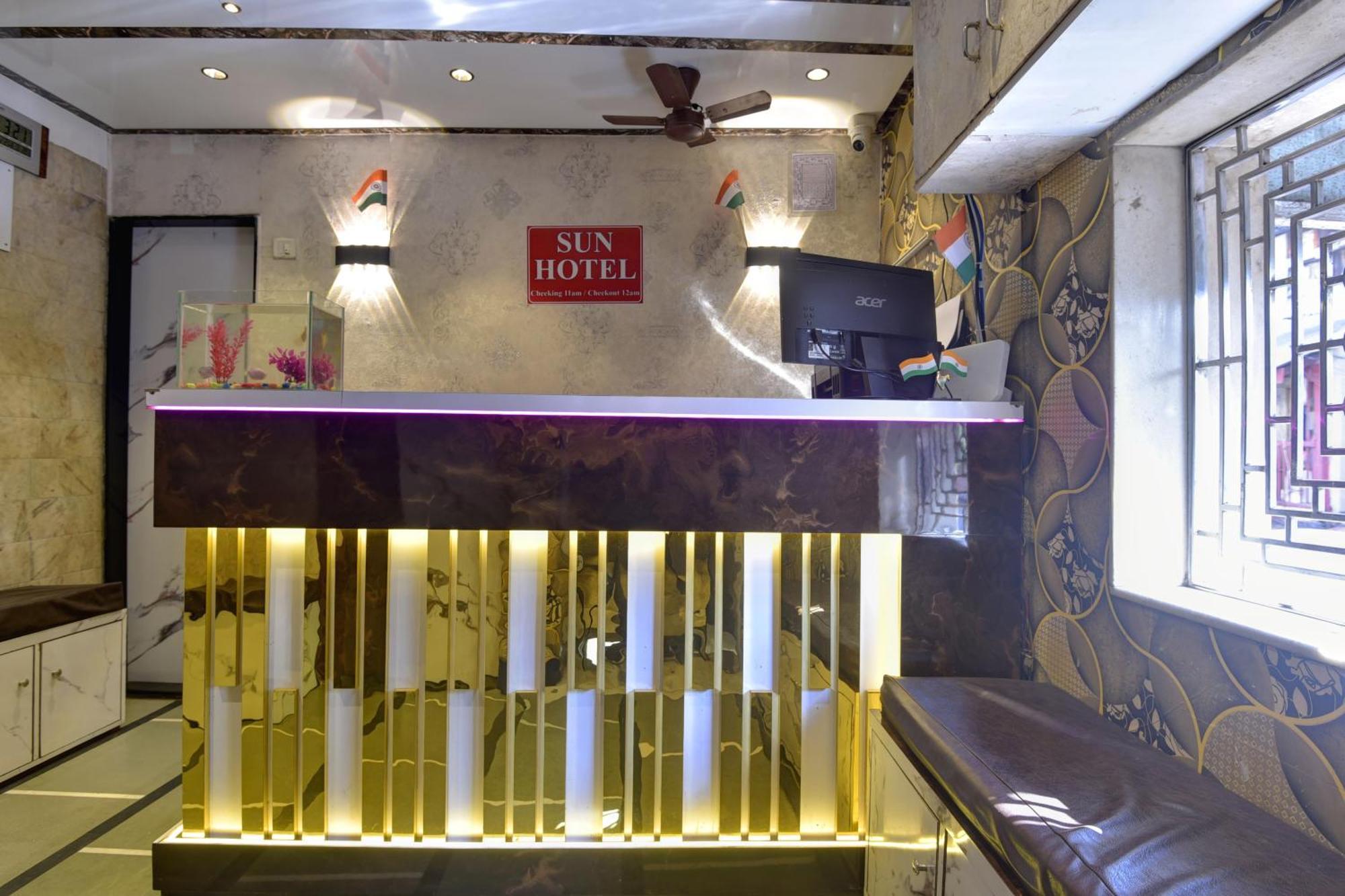 Sun Guest House Мумбай Екстериор снимка