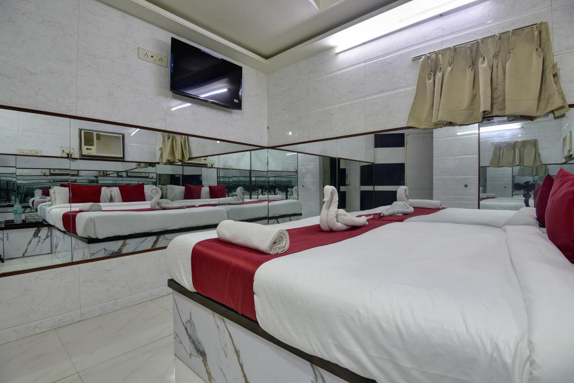 Sun Guest House Мумбай Екстериор снимка