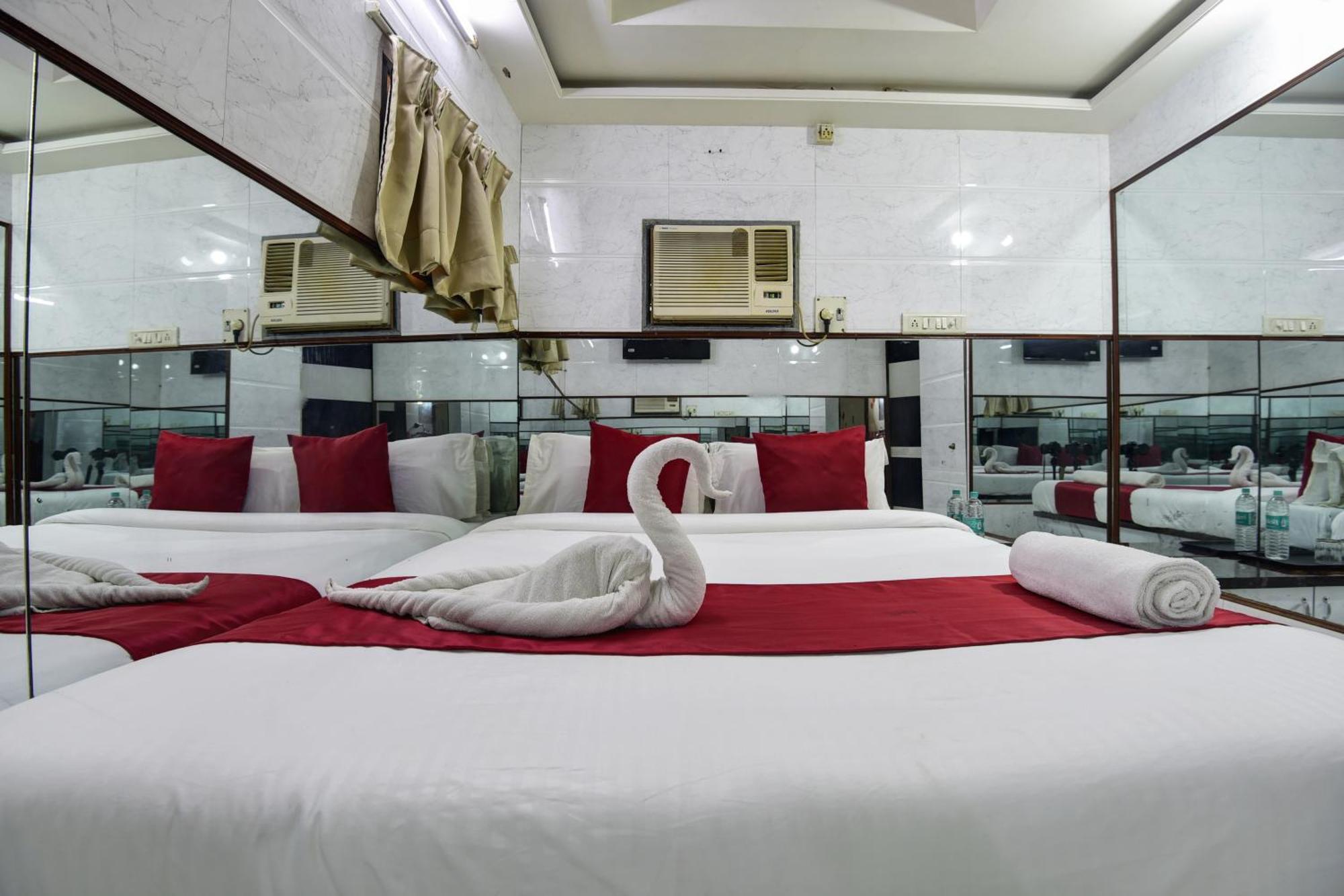 Sun Guest House Мумбай Екстериор снимка