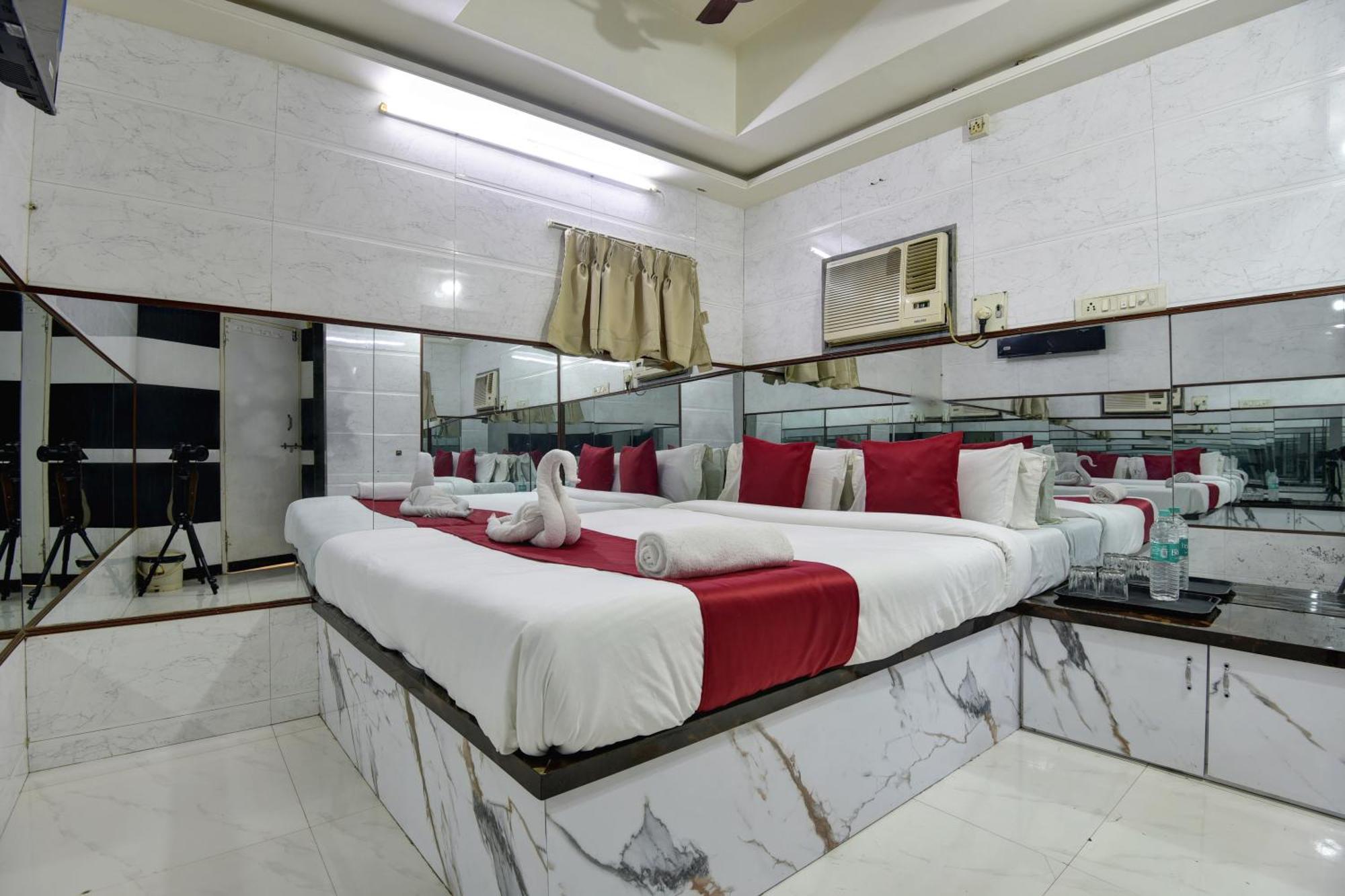 Sun Guest House Мумбай Екстериор снимка